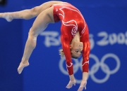 开云体育平台APP-南美铁骑终结不败神话，拉什福德硬仗封王—足球世界的双重启示