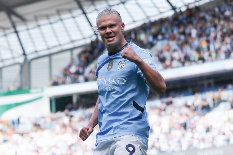 中国鏖战土耳其，哈兰德完成帽子戏法的简单介绍