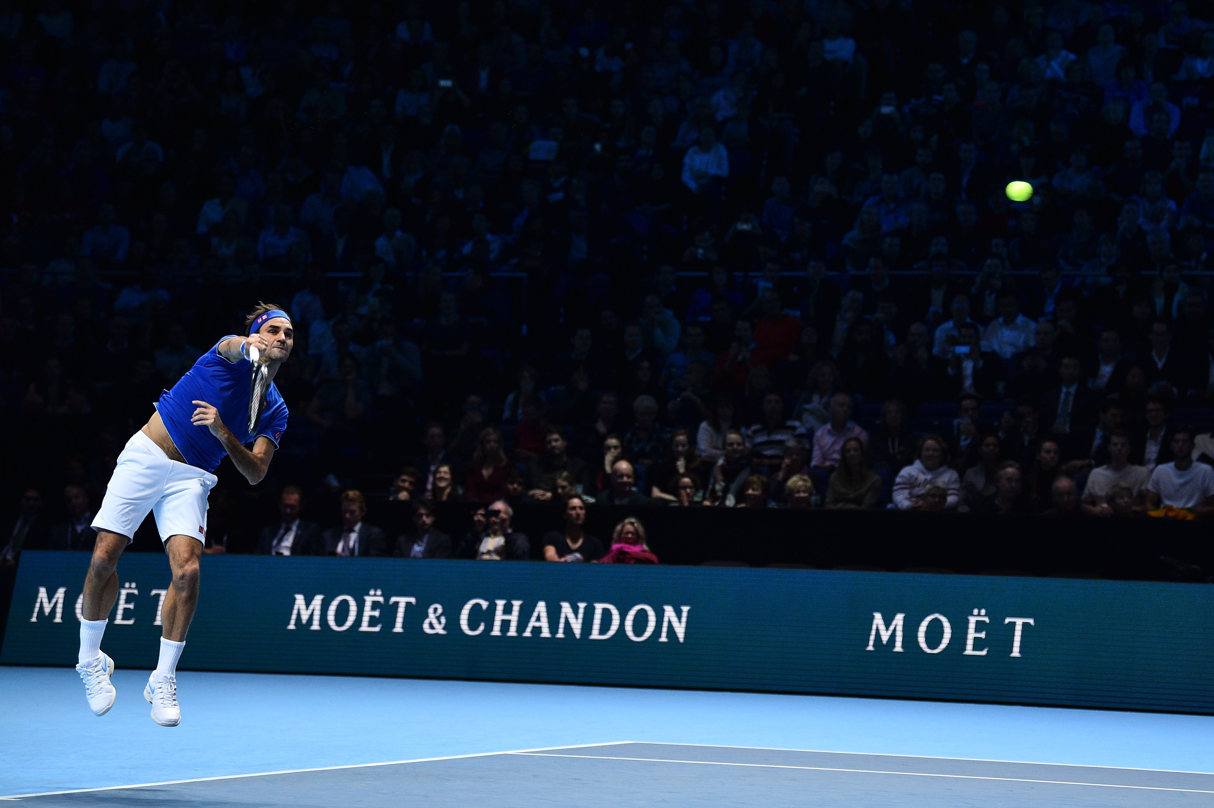 德国网球队绝杀英国网球队，费德勒打破历史纪录的简单介绍