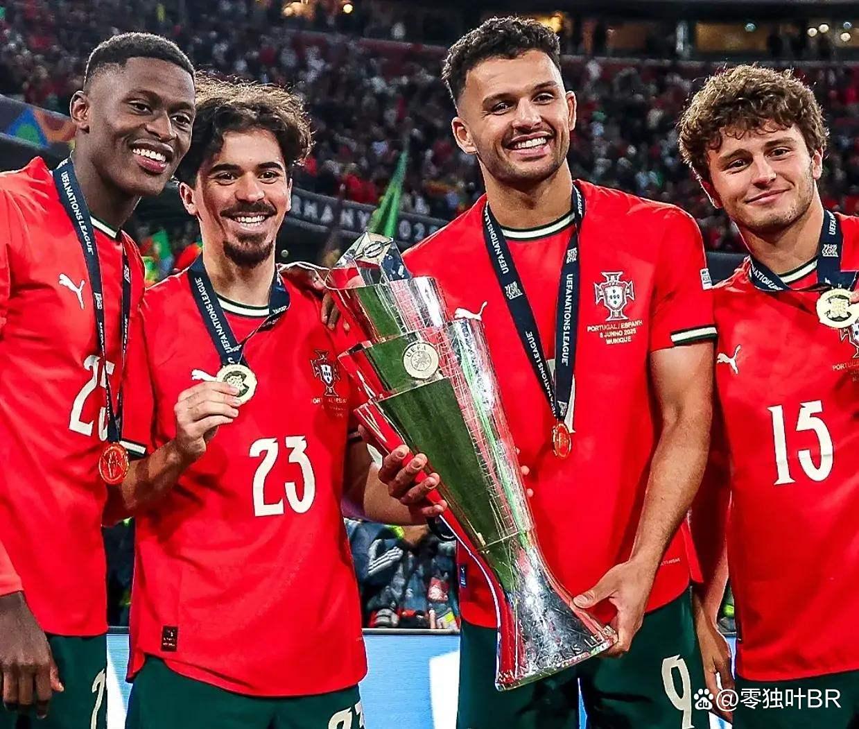 包含葡萄牙足球联赛关键对决，冠军悬念难破的词条