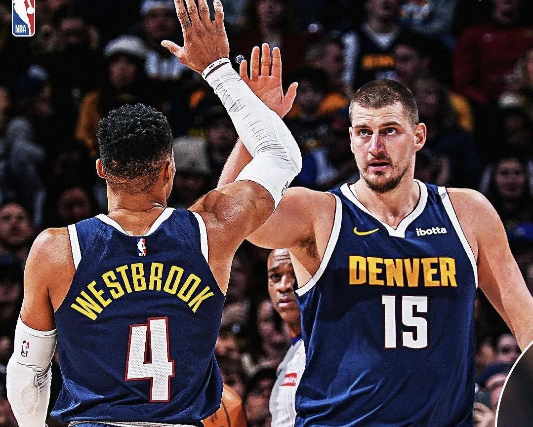 包含热火客场大胜小牛，韦德助攻传威少的词条