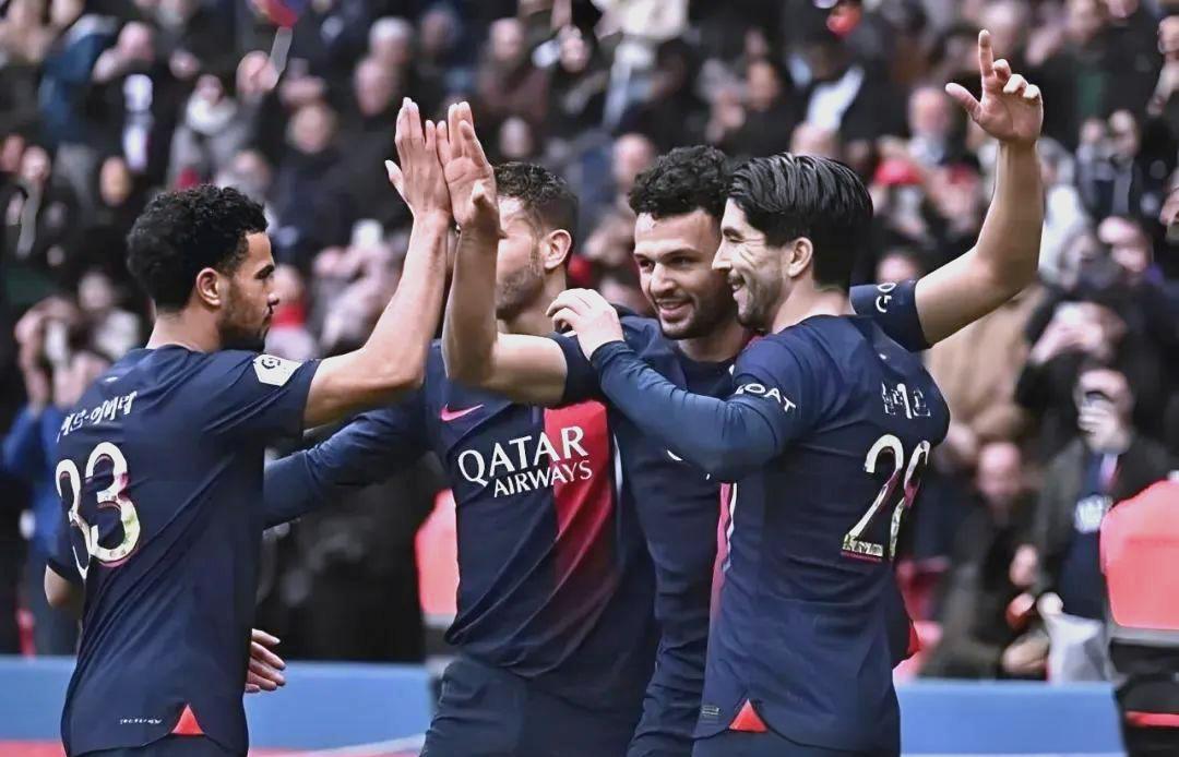 巴黎圣日耳曼和多特蒙德上演对决,一场不容错过的强强对话 巴黎圣日耳曼和多特蒙德上演对决,一场不容错过的强强对话