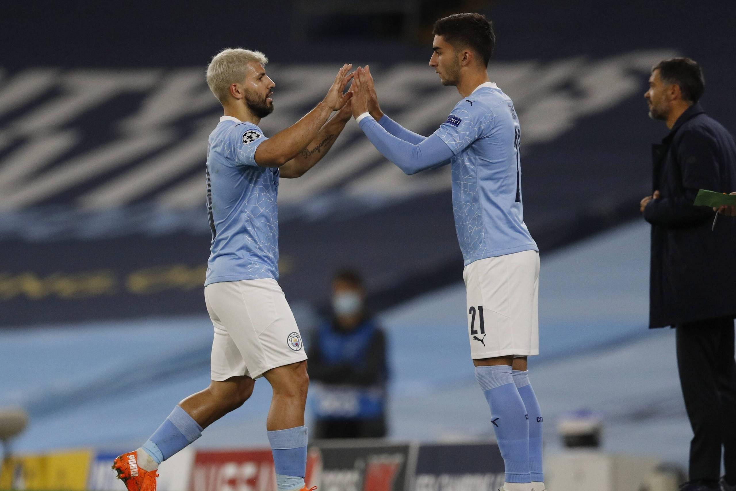 巴黎完胜巴萨，费兰·托雷斯送出助攻的简单介绍