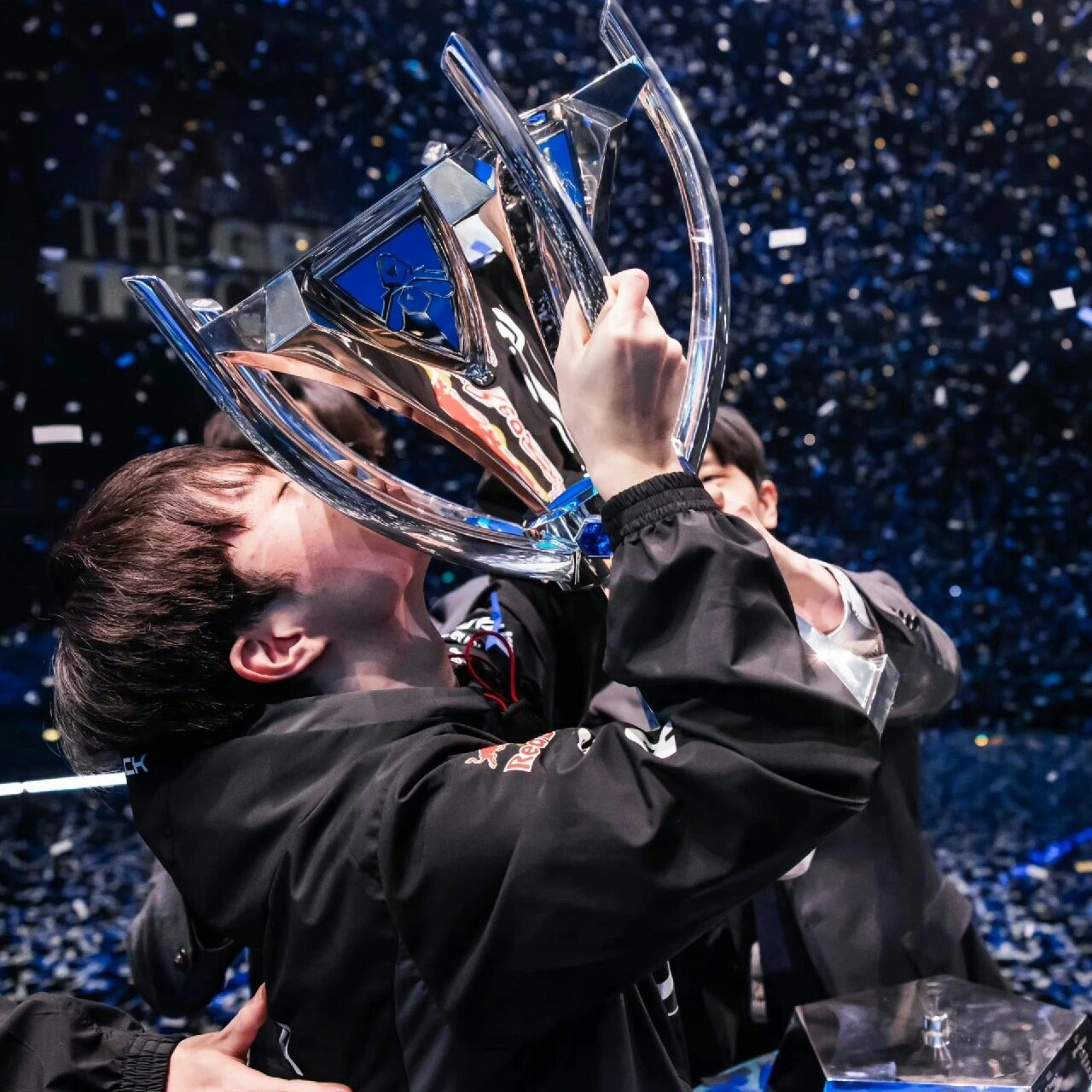 包含C9绝地反击FNC，Faker惊艳世界的词条