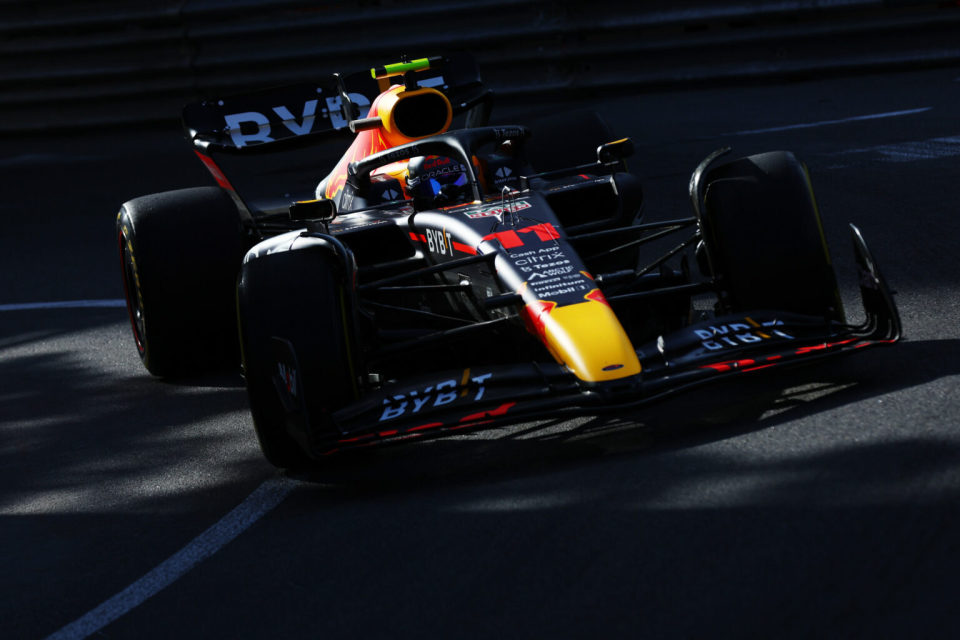 红牛车队鏖战阿斯顿马丁,佩雷兹刷新纪录的简单介绍 红牛车队鏖战阿斯顿马丁,佩雷兹刷新纪录的简单介绍