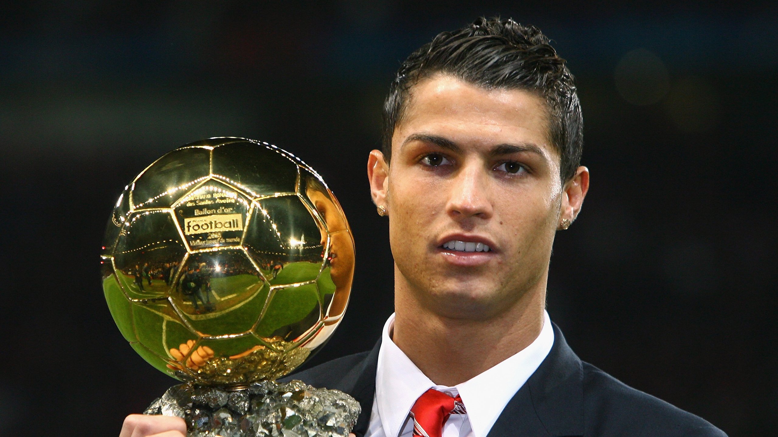 阿劳霍展现巨星价值，爱尔兰提前终结悬念，塞维利亚的夜晚属于决断者