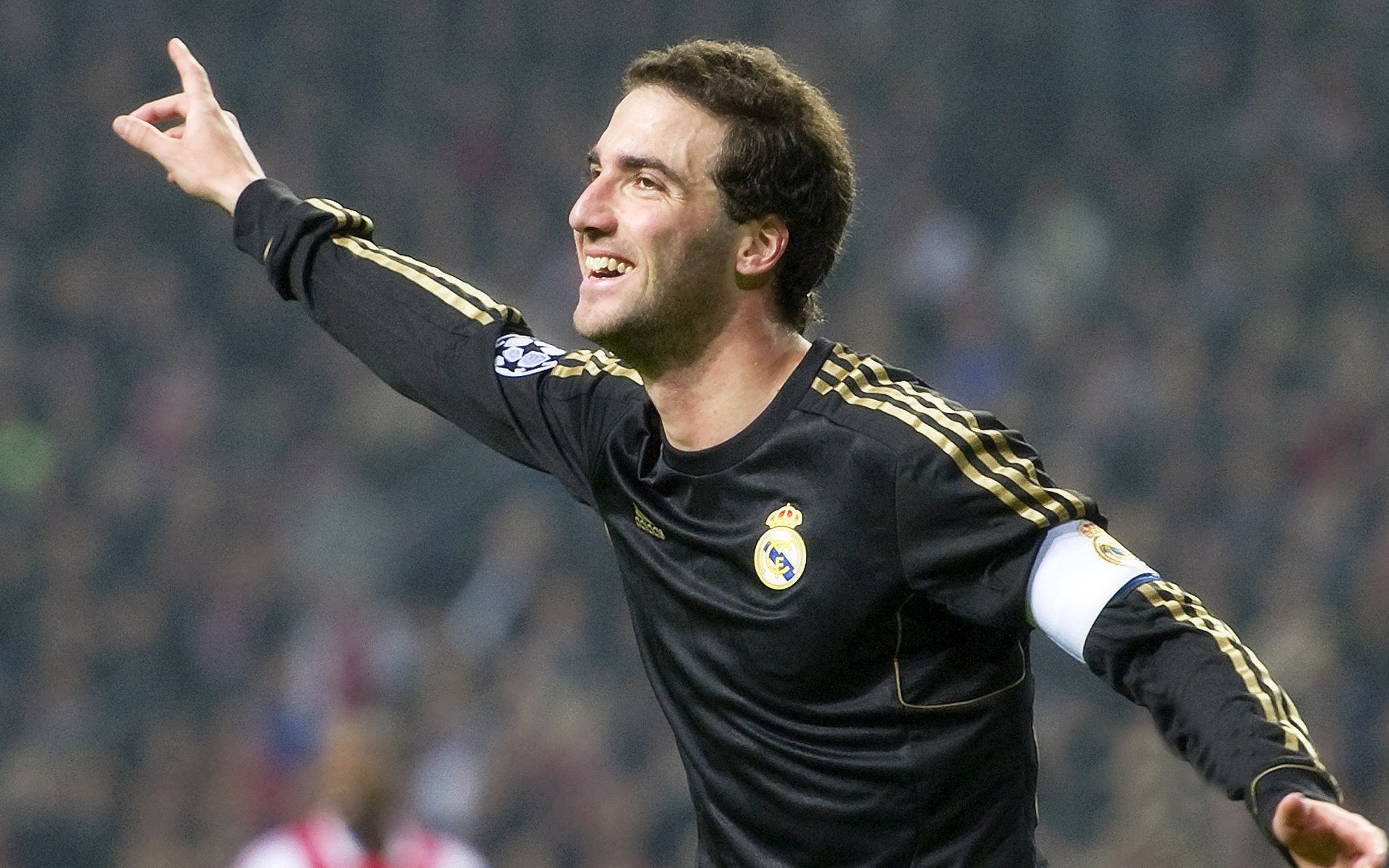 跨界狂想，当瑞典重炮压制尼斯海岸，三笘薰在NBA季后赛接管比赛